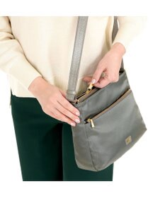 IBIZA プリード　ナイロン　ショルダーバッグ