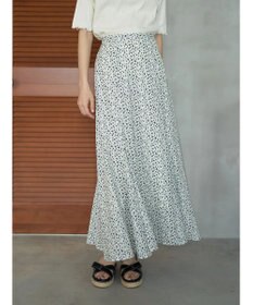 earth music&ecology 揺れる小花柄裾フレアスカート