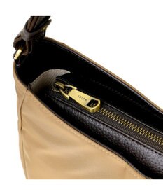 IBIZA ディアリオ　ナイロン　ショルダーバッグ