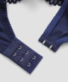 San-ai Resort（三愛水着楽園） 【WEB限定】【northerly bra 楽ちんフィットシリーズU字】 フリルレースブラショーツセット B～Fカップ 【northerly】
