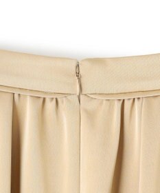 uncrave シャイニーダブルサテン フレアスカート