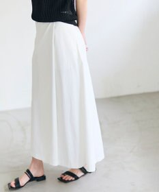 BEIGE， YANN / ラップタック フレアスカート White
