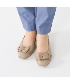 Riz raffinee <Riz raffinee>【3E】バックルモチーフパンプス