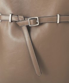 YECCA VECCA ベルトデザインワンハンドルショルダーバッグ