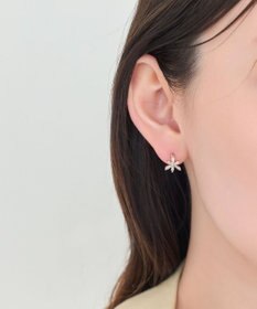 Phoebe ワンタッチスノーフラークフープピアス