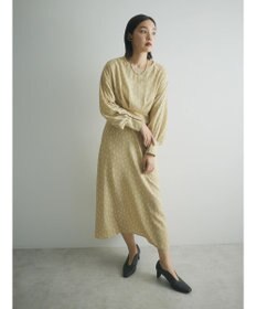 Green Parks armonia．スクエアドットプリントタックワンピース