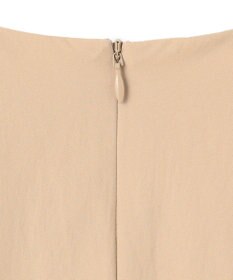 BEIGE， 【接触冷感/UVカット/洗える・BAILA 8.9月合併号掲載】YANN / Vスリットプルオーバーブラウス