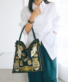 TOPKAPI 【TREASURE TOPKAPI】マイルドサテン スカーフ柄 トートバッグ