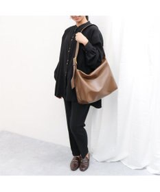 UNBILLION カシュカシュ cachecache / バックル付きビッグショルダー