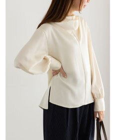 Te chichi ドレープネックブラウス《2025Autumn catalog vol.2 item》