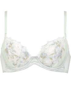 Wing 【エアリーソフトブラ】　ふんわりエアリーな着用感　脇から背中すっきり　ウイング／ワコール　KB2202