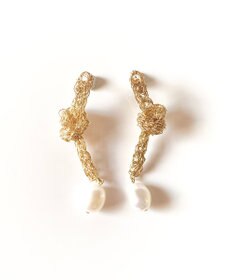 CASUMINO yui white ピアス