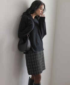 組曲 S フラッフィーファーＶネック ニット