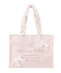 Maison de FLEUR レースリボンフリルハンドルスクエアトートMバッグ