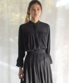 組曲 L 【WEB限定】ギャザーライトデシン ブラウス