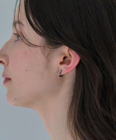 Phoebe 【痛くないシリーズ/金属アレルギー対応】ミニマルストレートフープライトフィットイヤリング　シルバー
