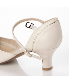 Riz raffinee <Riz raffinee>ポインテッドトゥセパレートパンプス