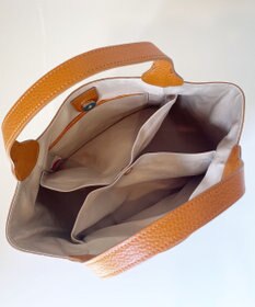 Hekhèr Le Style de Vie 【日本製/セレモニーにも】シュリンクレザー ハンドバッグ small