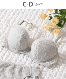 Wing 【マッチミーブラ】　ブラがわたしに合わせてくれる　バストの左右差や個々のバストの状態に対応　ウイング／ワコール　KB2003