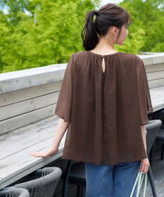 Tiaclasse シアーギャザーブラウス