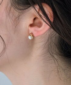 Phoebe 〈金属アレルギー対応〉ニュアンスメタルドロップパールピアス/シャンパンゴールド　淡水パール/天然パール