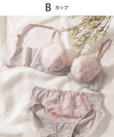 Wing 【重力に負けないバストケアBra】気軽にバストケア　背中すっきり　ウイング／ワコール　KB2408