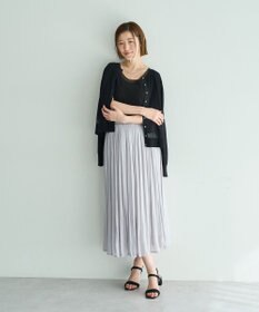 YECCA VECCA シャイニーサテンプリーツスカート