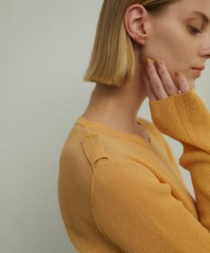 BEIGE， LIANE / リブニットトップス