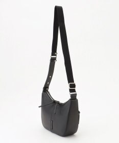 Y'SACCS イタリアンシープ　マルチポーチ付き　ホーボーバッグ