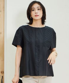 自由区 【接触冷感・洗える】エンブロイダリーローン Tブラウス ブラック