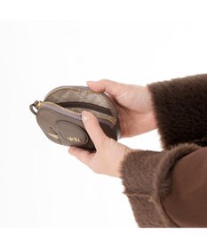 IBIZA アニマーダ　牛革　マルチケース（ゾウ）