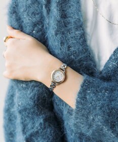 CITIZEN 【ソーラーテック電波時計】シルバー×ゴールドのアクセサリー感覚腕時計