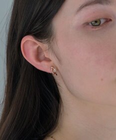 Phoebe 〈痛くないシリーズ/アレルギー対応〉シャイニーダブルフープライトフィットイヤリング　シャンパン