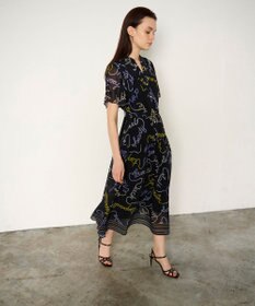 GRACE CONTINENTAL ロープロゴプリントワンピース