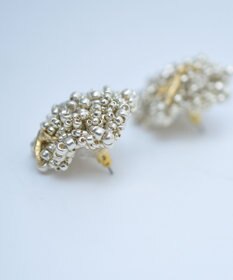 monshiro ドット ピアス