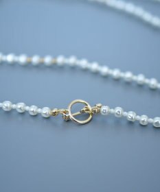 monshiro 【セレモニーにも】スズラングラスパールロングネックレス（メガネチェーンにも）