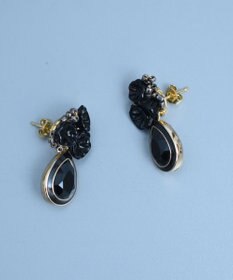 monshiro ホリホックピアス