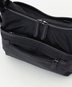 Y'SACCS 【ナイロンタフタ×リサイクルレザー】デイリーポシェット