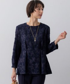 23区 【先行予約】ボタニカル カットジャガード ペプラムブラウス