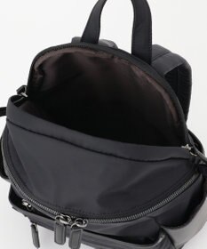 Y'SACCS 【ナイロンタフタ×リサイクルレザー】デイリーミニリュック