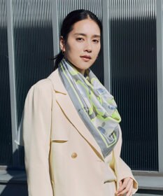 自由区 【カタログ掲載】ソフトフローラル スカーフ