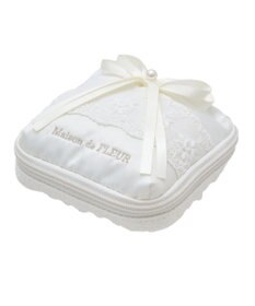 Maison de FLEUR レースフリルポーチ