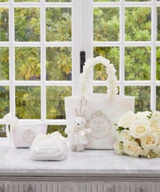 Maison de FLEUR レースフリルポーチ