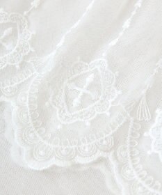 Green Parks ■ＥＳＣＡＲ　チュール刺繍ハンカチーフブラウス