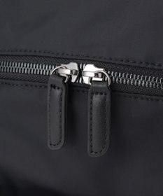 Y'SACCS 【ナイロンタフタ×リサイクルレザー】デイリーミニリュック