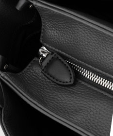 Y'SACCS シュリンクレザートート Sサイズ