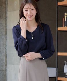 Tiaclasse 【スマート裏起毛・洗える】パールボタンブラウス