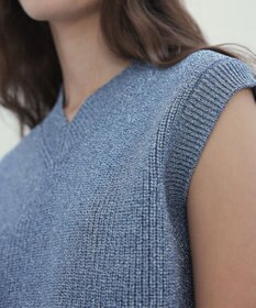 BEIGE， 【洗える・eclat 5月号掲載】VANDA / ラメ入りVネックノースリーブニット