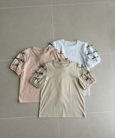 Feroux 【洗える】ランダムリボン カットソー