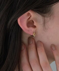 Phoebe 【金属アレルギー対応】【痛くないシリーズ】ダブルフープライトフィットイヤリング ゴールド